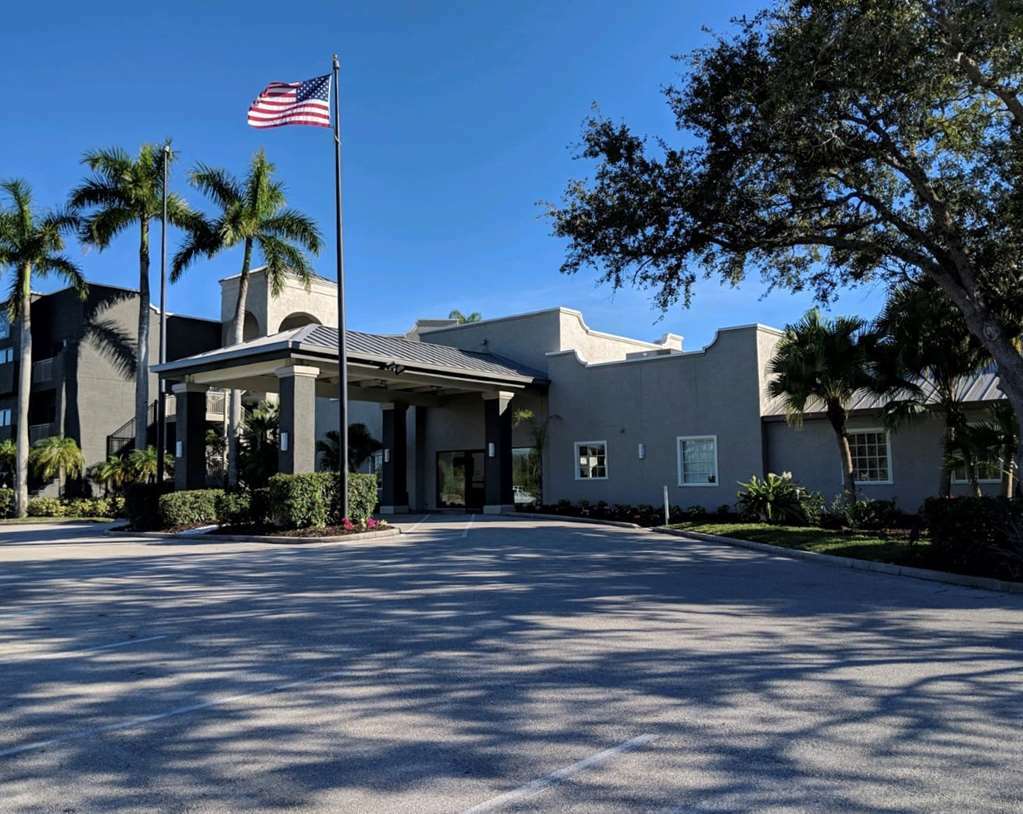 La Quinta By Wyndham Ft. Myers - Sanibel Gateway Fort Myers Exterior foto